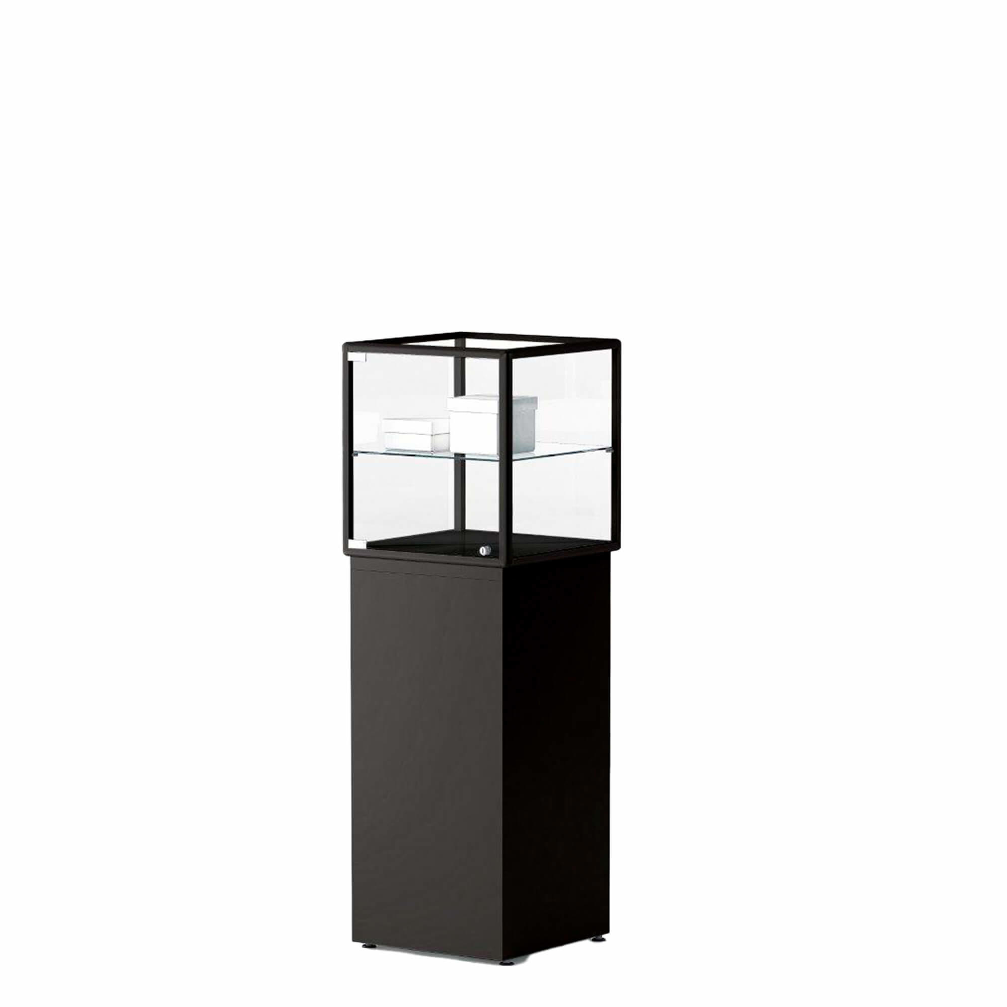 Glasmontre Lux m. 1 hylde & sokkel, Sort